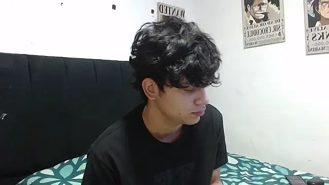 alice julls online show from March 6, 7:32 pm