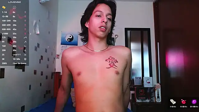 Snapshot of DannyPhantom555 chatting on October 15, 4:51 pm DannyPhantom555 online show from October 15, 4:51 pm