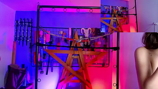 Misstresss aurora bdsm online show from October 10, 3:11 pm