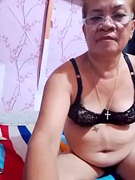 vickyhot1966 online show from December 17, 9:04 am