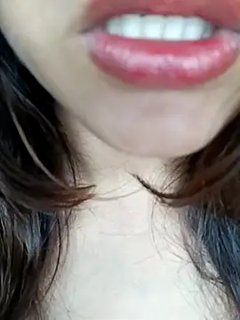 Hott Muskan online show from September 16, 10:49 am
