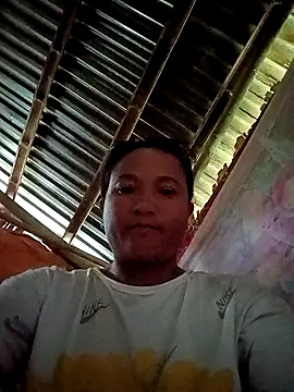 Snapshot of Love-Mama33 chatting on September 25, 7:23 am Love-Mama33 online show from September 25, 7:23 am