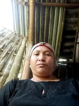 Snapshot of Love-Mama33 chatting on October 5, 5:17 am Love-Mama33 online show from October 5, 5:17 am