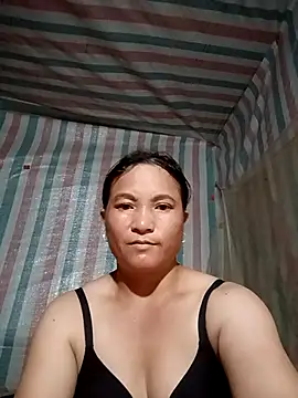 Snapshot of Love-Mama33 chatting on October 13, 1:55 pm Love-Mama33 online show from October 13, 1:55 pm