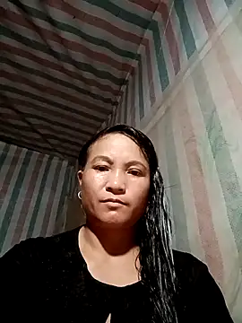 Snapshot of Love-Mama33 chatting on October 15, 12:38 pm Love-Mama33 online show from October 15, 12:38 pm