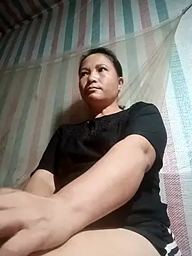 Snapshot of Love-Mama33 chatting on October 30, 10:54 pm Love-Mama33 online show from October 30, 10:54 pm