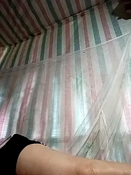 Snapshot of Love-Mama33 chatting on November 10, 6:45 am Love-Mama33 online show from November 10, 6:45 am