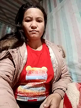 Snapshot of Love-Mama33 chatting on November 28, 11:29 pm Love-Mama33 online show from November 28, 11:29 pm