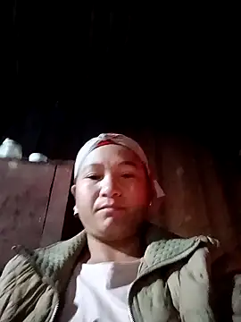 Snapshot of Love-Mama33 chatting on December 2, 10:38 pm Love-Mama33 online show from December 2, 10:38 pm