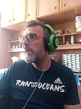 gigolobcn online show from June 20, 10:18 am