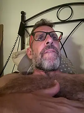 gigolobcn online show from June 21, 2:30 pm