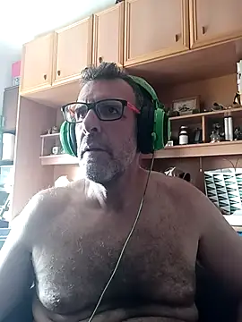gigolobcn online show from June 29, 6:30 am