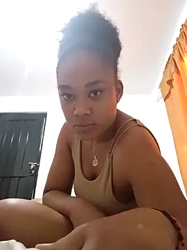 Snapshot of dahian_charlote02 chatting on October 22, 2:50 pm dahian charlote02 online show from October 22, 2:50 pm