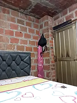 Snapshot of dahian_charlote02 chatting on December 14, 12:16 am dahian charlote02 online show from December 14, 12:16 am