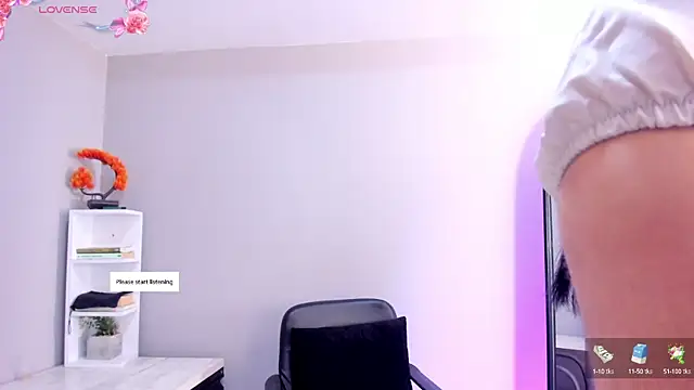 Snapshot of Emma__clark_ chatting on September 12, 12:38 pm Emma clark online show from September 12, 12:38 pm