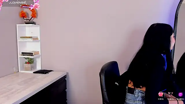 Emma  clark  online show from October 1, 12:11 pm