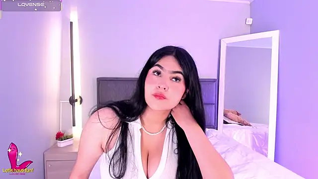 Emma  clark  online show from November 8, 12:27 pm