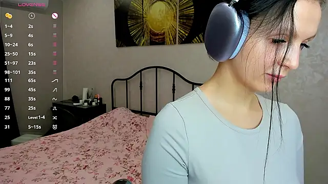 AfraBabyGills online show from March 22, 7:28 pm