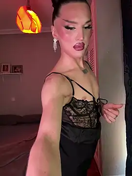 lacattiva online show from September 16, 4:41 pm