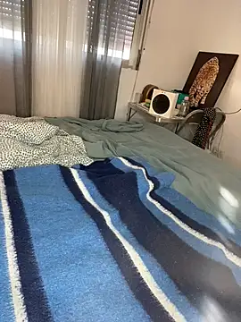 Wild2XXX online show from December 18, 1:17 pm