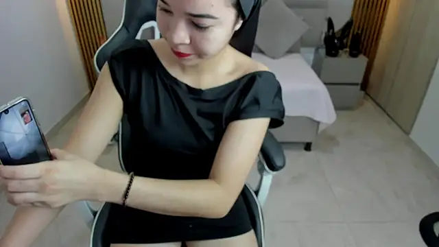 Keisha jalal online show from September 29, 7:19 pm