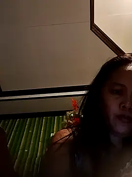 Snapshot of AmarahKate chatting on December 5, 3:48 am AmarahKate online show from December 5, 3:48 am