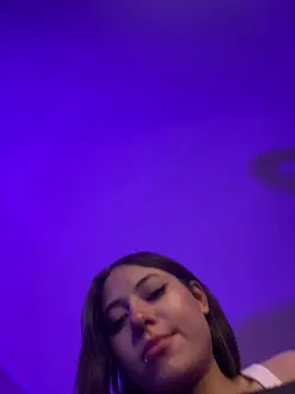 Snapshot of PrettyAmber chatting on November 3, 9:38 pm PrettyAmber online show from November 3, 9:38 pm