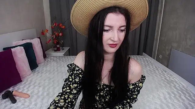 Snapshot of EvelinCuper chatting on November 14, 6:12 am EvelinCuper online show from November 14, 6:12 am