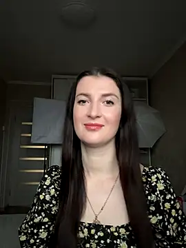 Snapshot of EvelinCuper chatting on November 19, 6:24 am EvelinCuper online show from November 19, 6:24 am