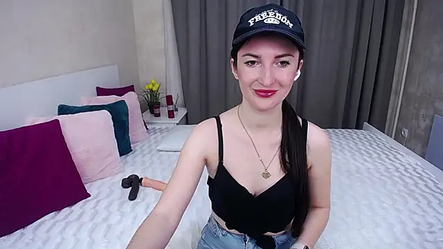 Snapshot of EvelinCuper chatting on December 3, 6:21 am EvelinCuper online show from December 3, 6:21 am