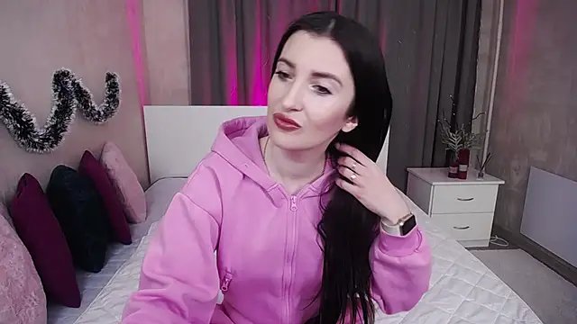 EvelinCuper online show from January 18, 6:28 am