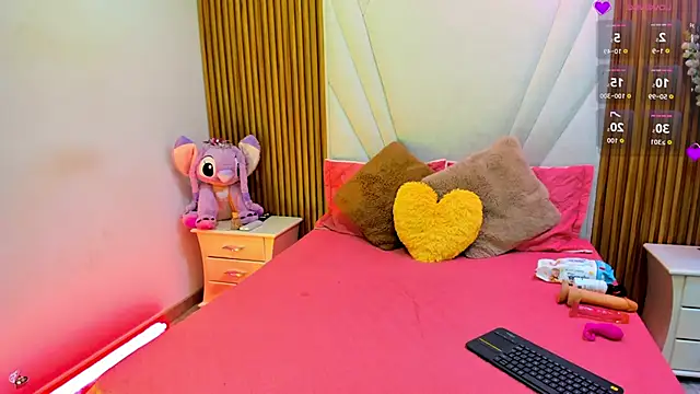 Emilia  Cam online show from September 16, 8:54 pm