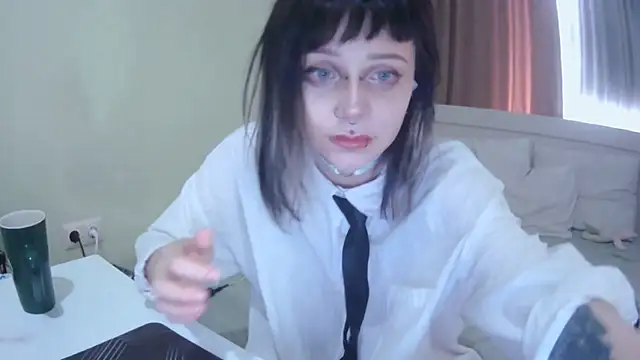 SineKiraReal online show from September 19, 10:38 am