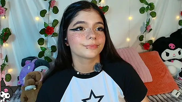 cutee andrea online show from May 24, 3:22 am
