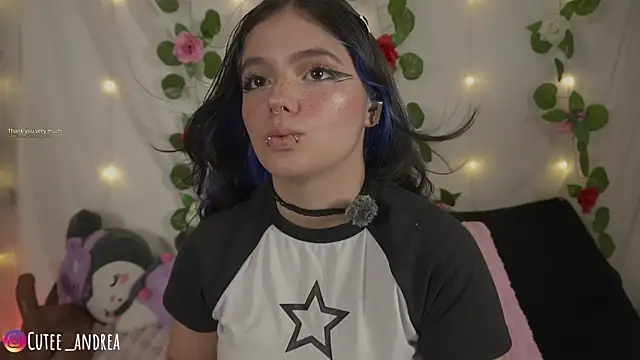 cutee andrea online show from June 17, 3:09 am