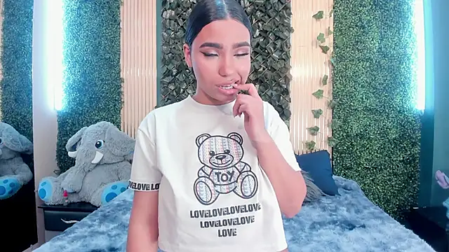 KhateAndersson online show from December 22, 8:50 pm