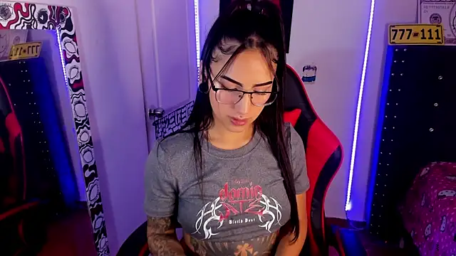 Samanthademonx20  online show from March 15, 5:52 pm