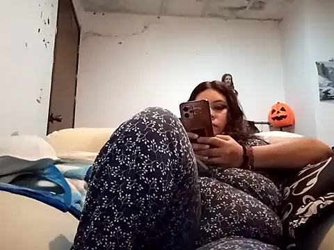 Kitty WetXxX online show from November 18, 1:22 am