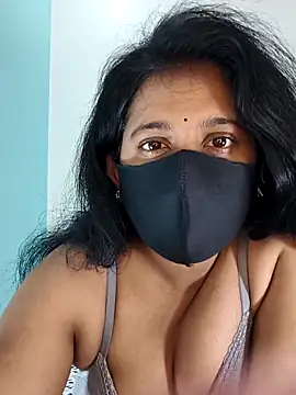 Snapshot of Your-Vedika chatting on February 11, 7:30 pm Your-Vedika online show from February 11, 7:30 pm