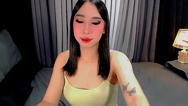 Snapshot of kisha_greyson chatting on November 18, 9:47 am kisha greyson online show from November 18, 9:47 am