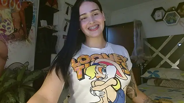 SarithaBunny online show from February 18, 1:10 am