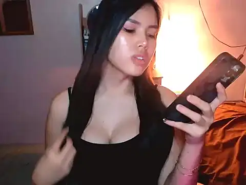 Snapshot of itsAsianFucker chatting on September 17, 3:24 pm itsAsianFucker online show from September 17, 3:24 pm
