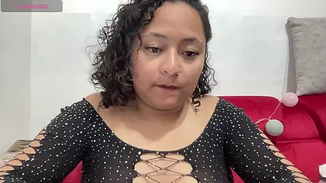 Sophiaburton online show from September 9, 12:10 am