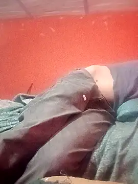 Snapshot of Hay-Viene-El-Huyy chatting on February 12, 12:05 am Hay-Viene-El-Huyy online show from February 12, 12:05 am