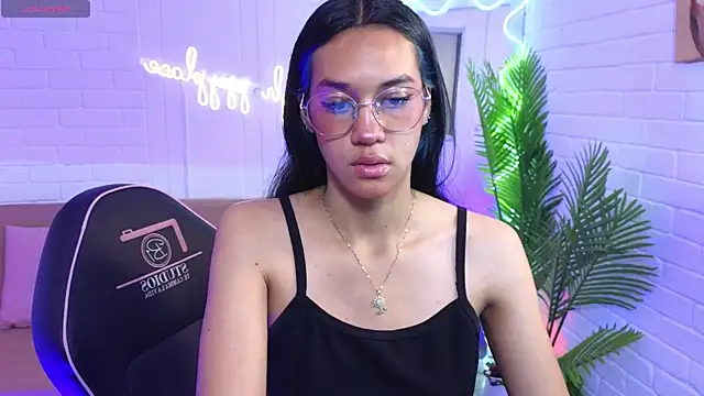 Snapshot of artemiss_tay chatting on October 3, 7:11 pm artemiss tay online show from October 3, 7:11 pm