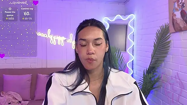 Snapshot of artemiss_tay chatting on October 8, 7:11 pm artemiss tay online show from October 8, 7:11 pm