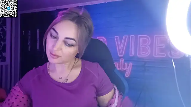 Blonde Temptation online show from October 20, 3:45 pm