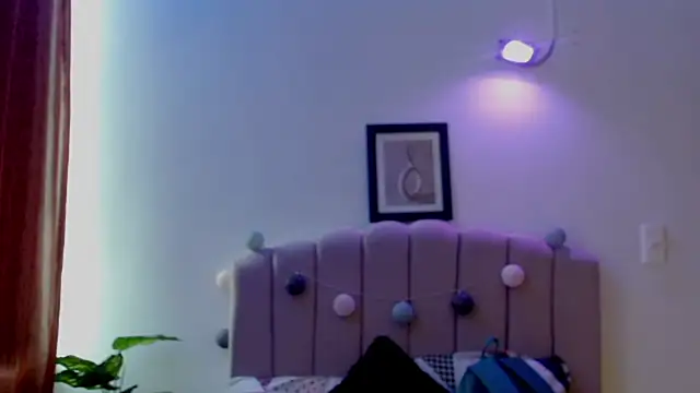 Evanss lx online show from August 3, 7:28 pm