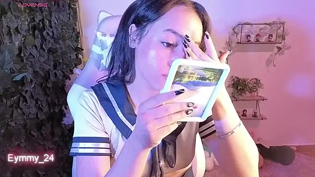 Eymmy 24 online show from July 30, 1:37 am
