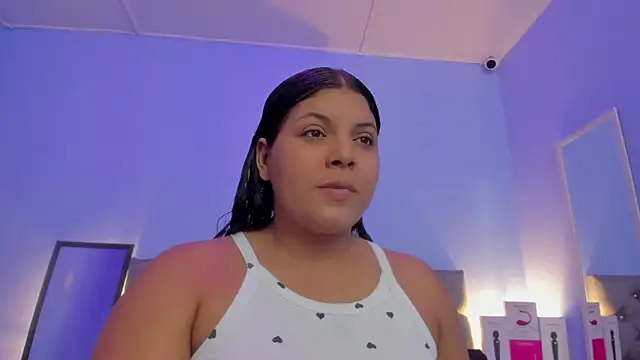 neferet opal online show from November 6, 11:59 pm